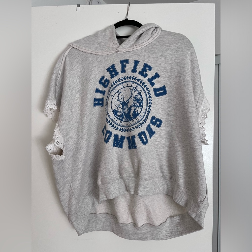 FREE PEOPLE CUT OFF PULLOVER